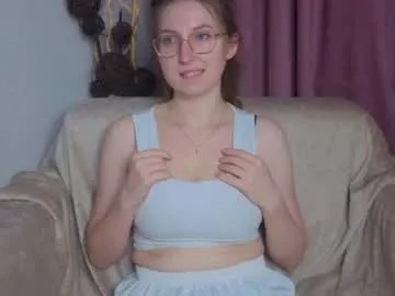 Freechat oliviavele on Chaturbate