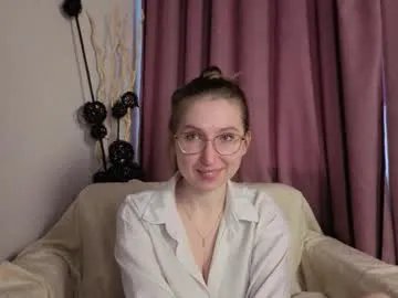 Freechat oliviavele on Chaturbate