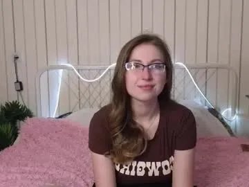 Freechat oliviavele on Chaturbate