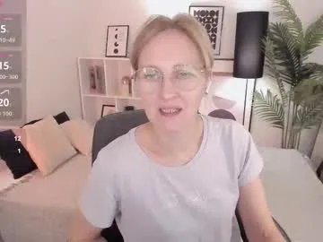 Freechat paris_cherry on Chaturbate