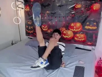 Freechat peter_chase on Chaturbate