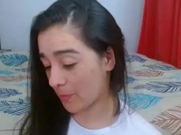 Freechat porcelainlux on Chaturbate