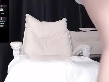 Freechat qianqian_ on Chaturbate