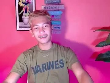 Freechat ralfhuge24 on Chaturbate