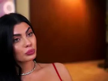 Freechat ravennadarcy on Chaturbate