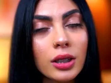 Freechat ravennadarcy on Chaturbate