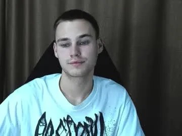 Freechat robert10211 on Chaturbate