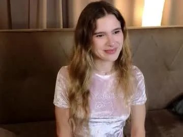 Freechat rosalvaulman on Chaturbate