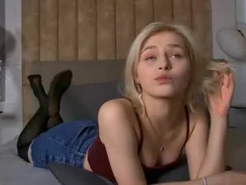 Freechat sandyshayes on Chaturbate