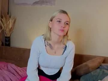 Freechat savannahshor on Chaturbate