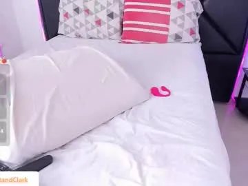 Freechat scarletkent on Chaturbate