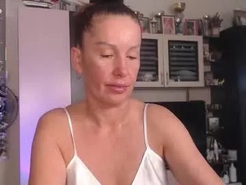 Freechat sheilaryan on Chaturbate