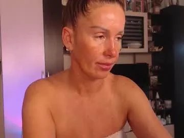 Freechat sheilaryan on Chaturbate