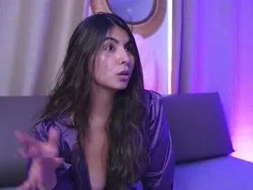 Freechat shelleymorell on Chaturbate