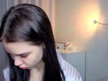 Freechat slyshypie on Chaturbate