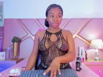 Freechat sophiesinclair on Chaturbate