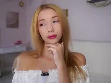 sunnmoonn on Chaturbate 