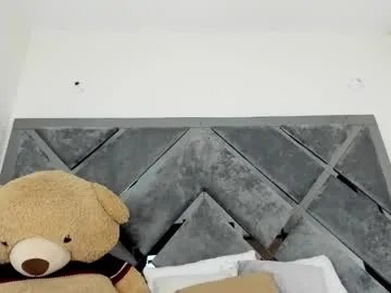 Freechat sweetsalome_01 on Chaturbate