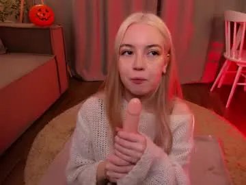 Freechat tinastevenson on Chaturbate