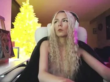 Freechat tinykylie on Chaturbate