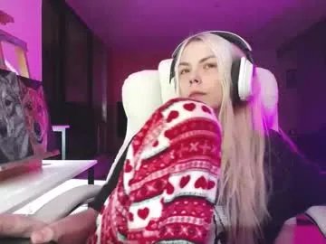 Freechat tinykylie on Chaturbate