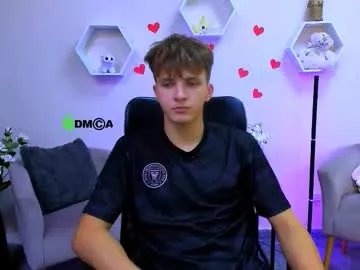 Freechat travis_wolf_ on Chaturbate