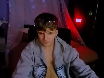 Freechat travis_wolf_ on Chaturbate
