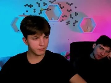 Freechat travis_wolf_ on Chaturbate