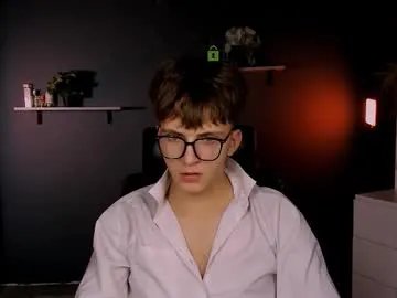 Freechat travis_wolf_ on Chaturbate