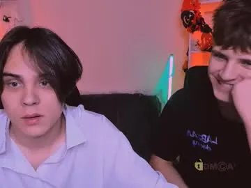 Freechat travis_wolf_ on Chaturbate