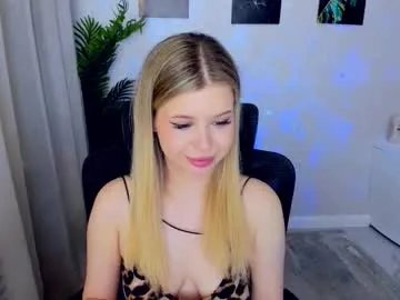 Away unforgettablalice on Chaturbate