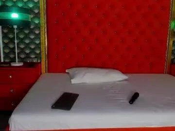 Freechat valleriejonnes on Chaturbate