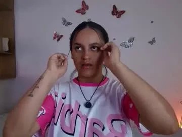 Group victoriablack_ on Chaturbate