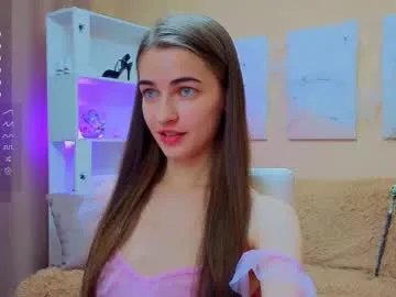 Freechat vikiberry on Chaturbate