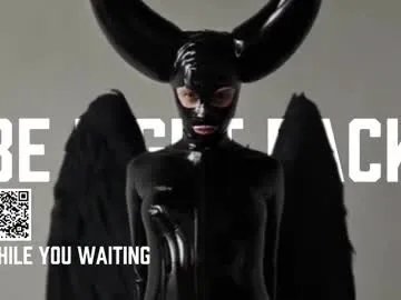 Freechat vinylstore on Chaturbate