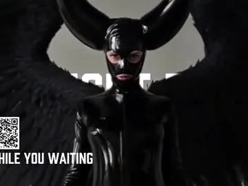 Freechat vinylstore on Chaturbate