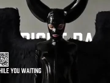 Freechat vinylstore on Chaturbate