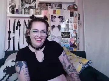 Freechat vixinvvitch on Chaturbate