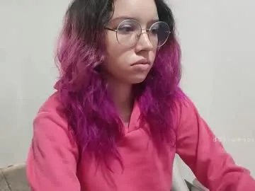 Freechat wandadoll on Chaturbate