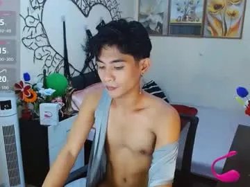 Freechat wildesttwinky on Chaturbate