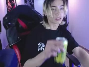 Freechat xzerox_ on Chaturbate