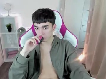 Freechat yamitwink on Chaturbate