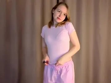 Freechat yangsperanza on Chaturbate