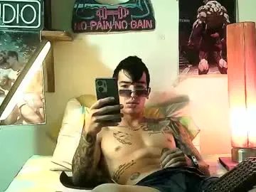 Freechat yeisoncastellanos1999 on Chaturbate