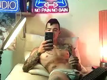 Freechat yeisoncastellanos1999 on Chaturbate