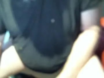 Freechat yellowsnakes on Chaturbate