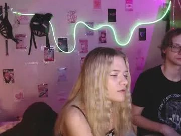 Private your_horny_friends on Chaturbate