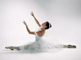 Offline QueenQadesh on Streamate