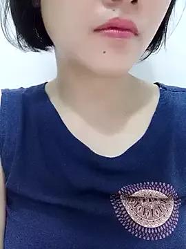 _Attractivegirl33 on StripChat 