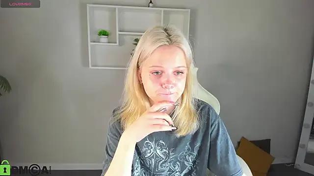 Allice_Cox on StripChat 